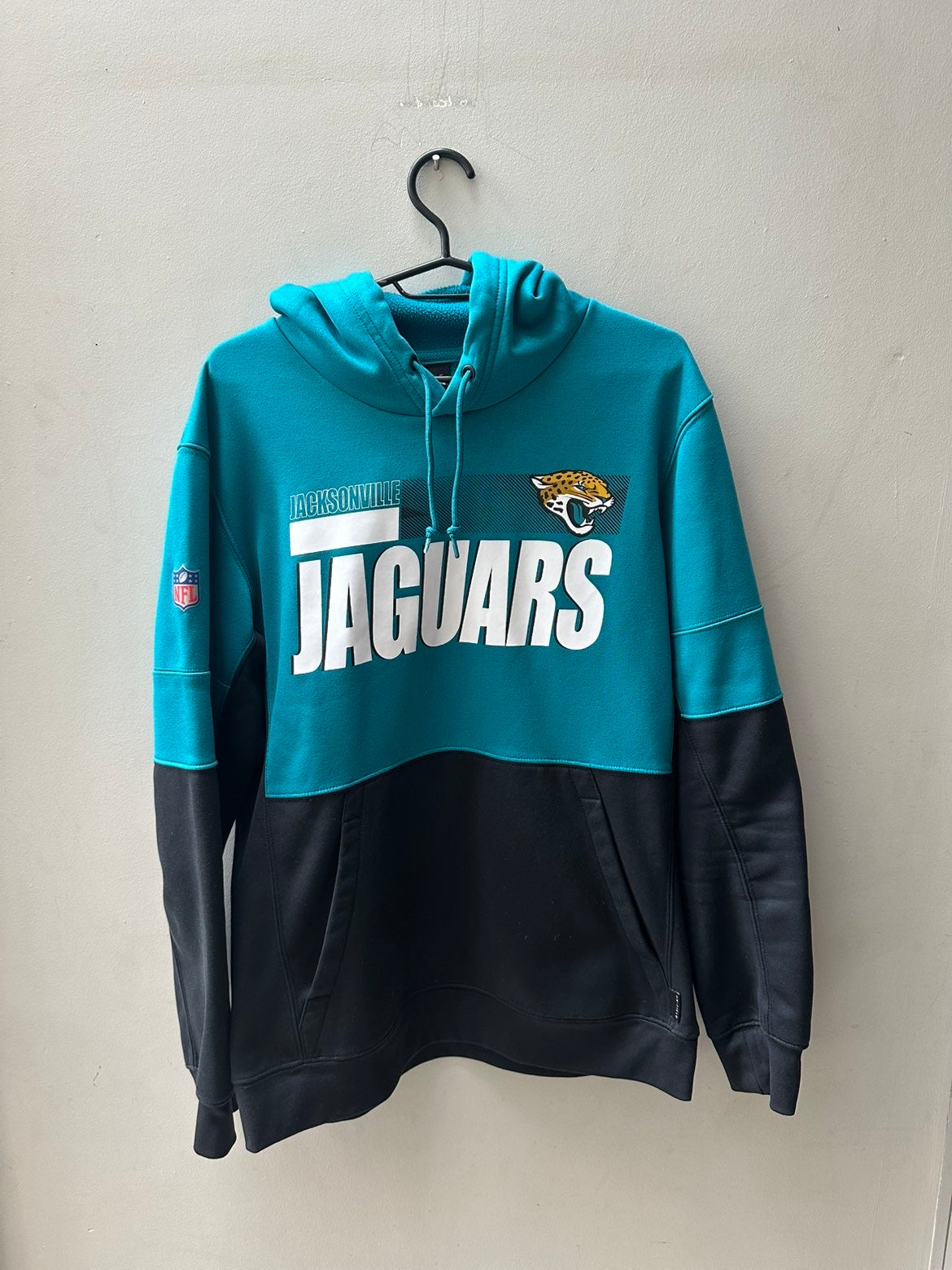 Medium Jacksonville Jaguars Hooded Sweatshirt