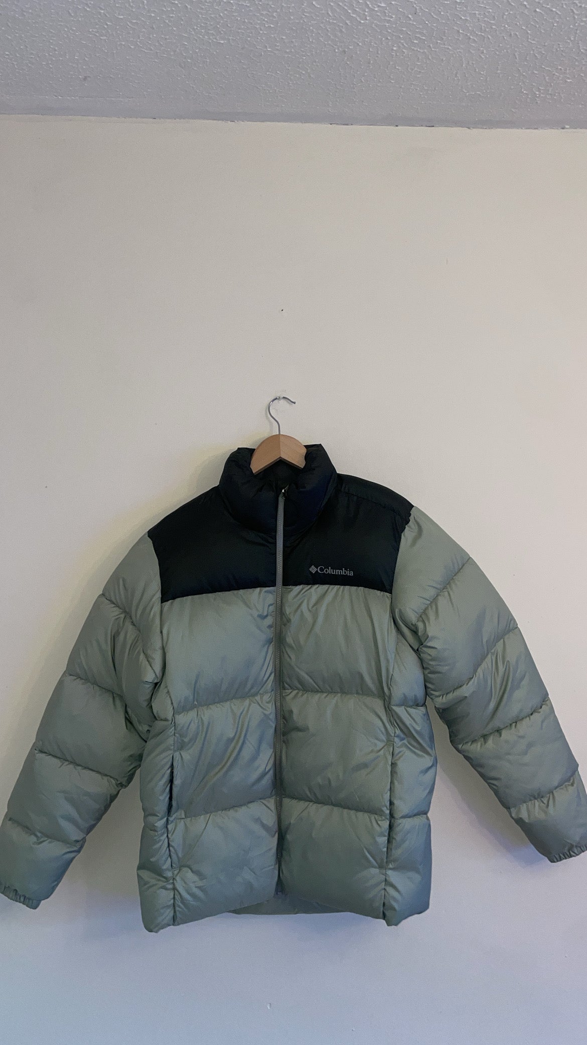 Small Columbia Puffer Jacket